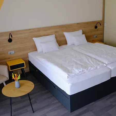 호텔 Kiraly Park 솜버트헤이